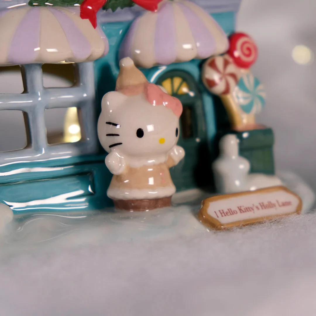 Cinnamoroll's Sweet Shoppe Ceramic Candle House - Image 4