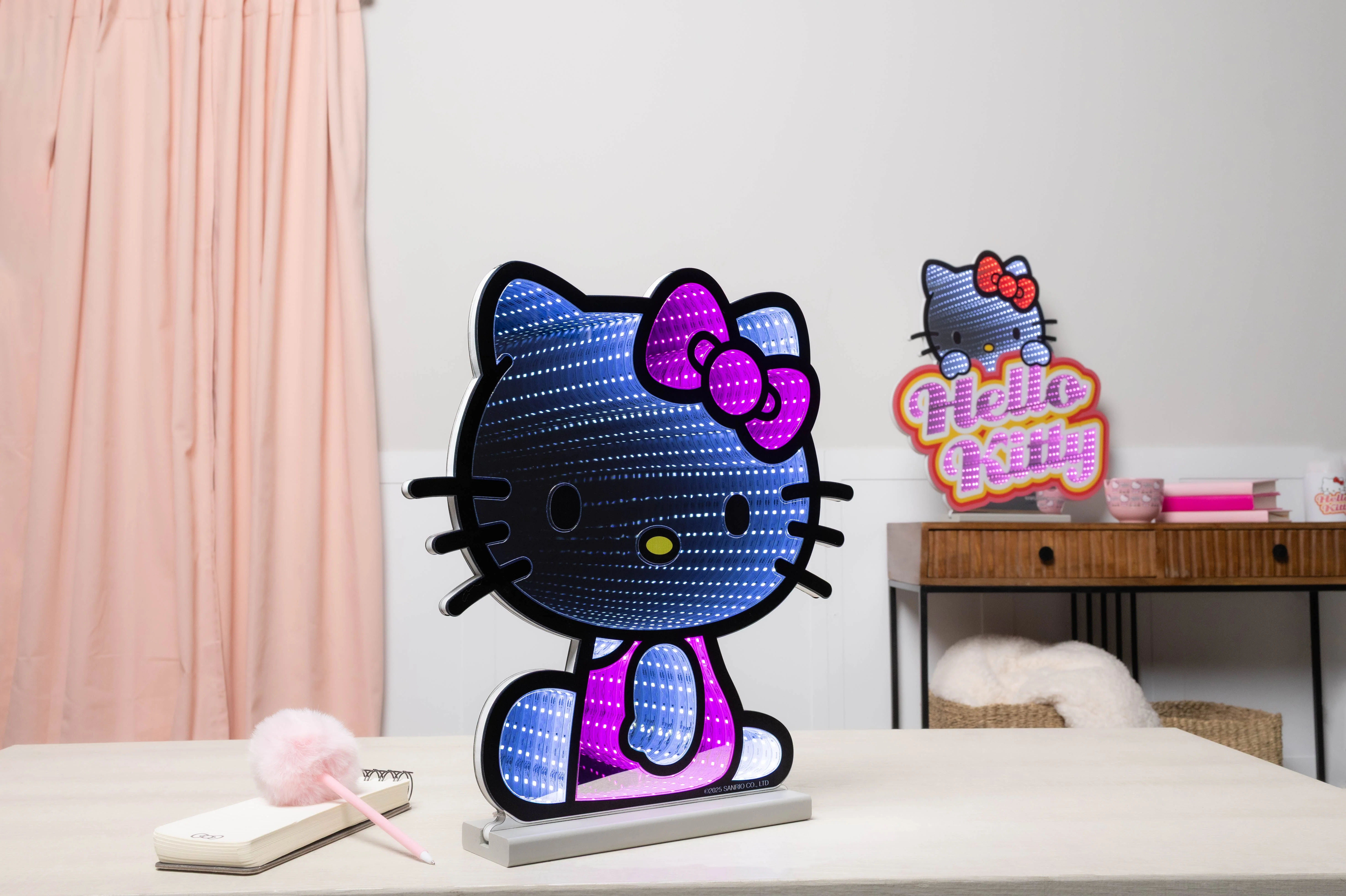 Hello Kitty 16" Sitting Decorative Ekkolight Infinity Light - Image 2