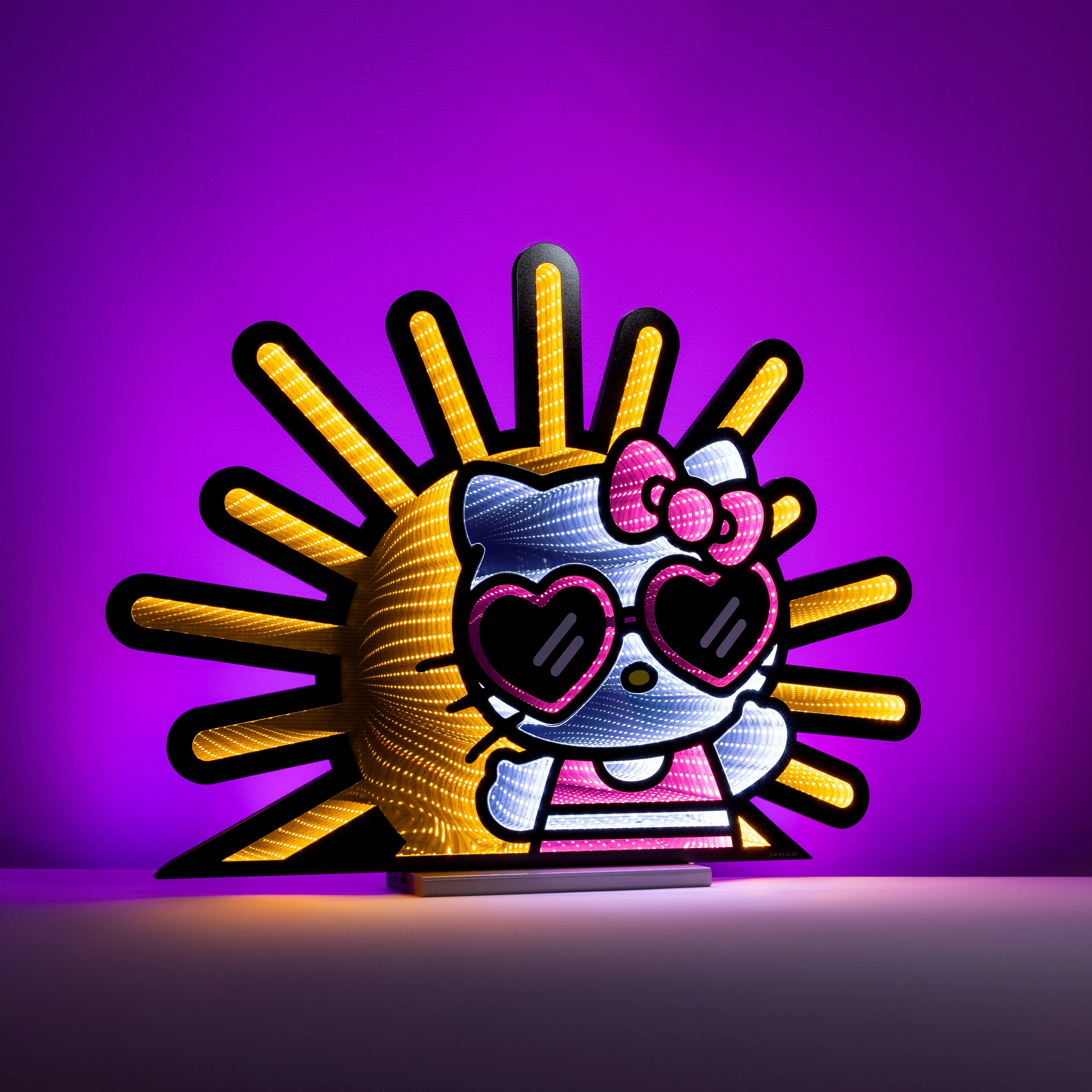 Hello Kitty 24.5" Sunshine Ekkolight Infinity Light - Image 6