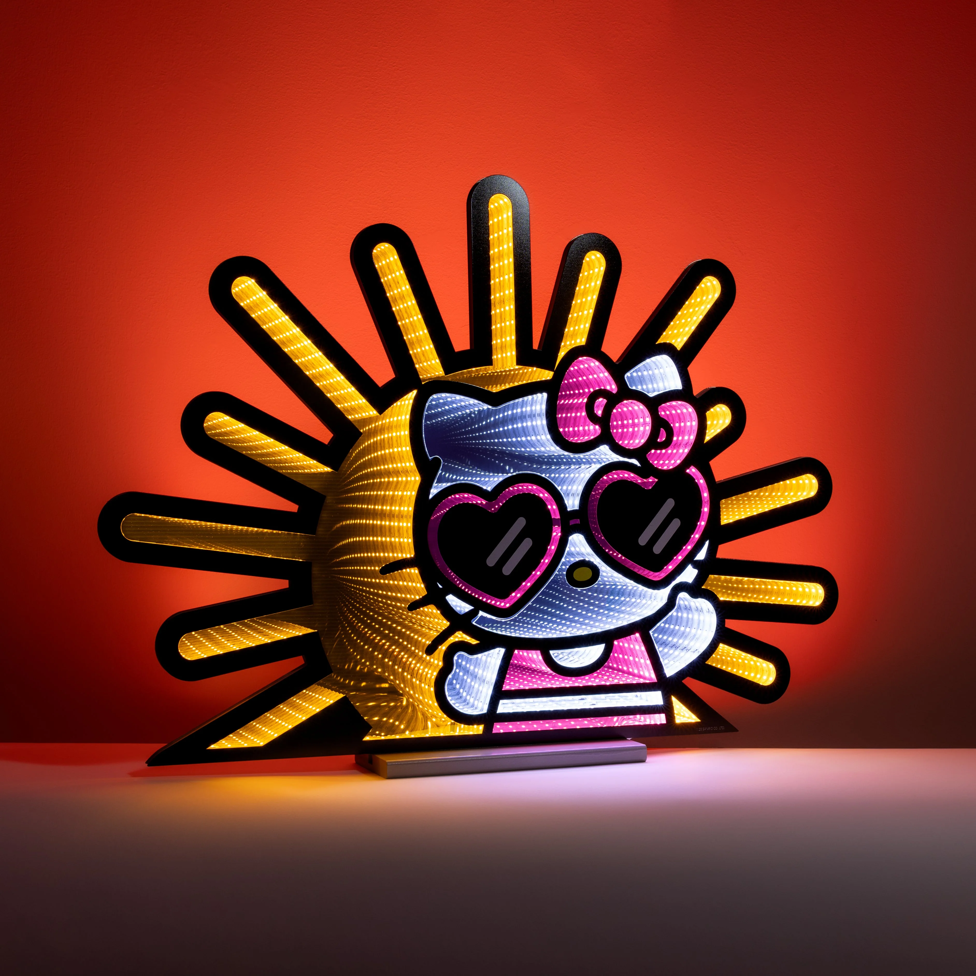 Hello Kitty 24.5" Sunshine Ekkolight Infinity Light - Image 8