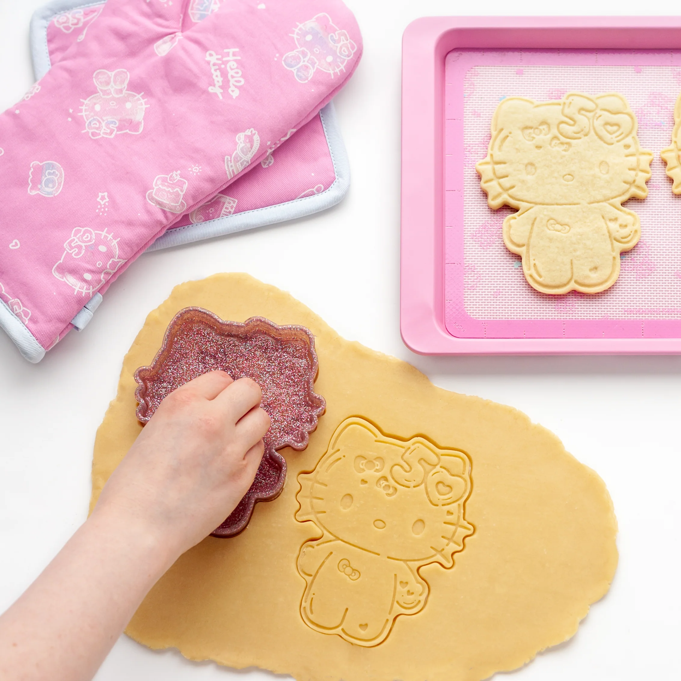 Hello Kitty 50th Anniversary Cookie Stamp and Cutter - Image 2
