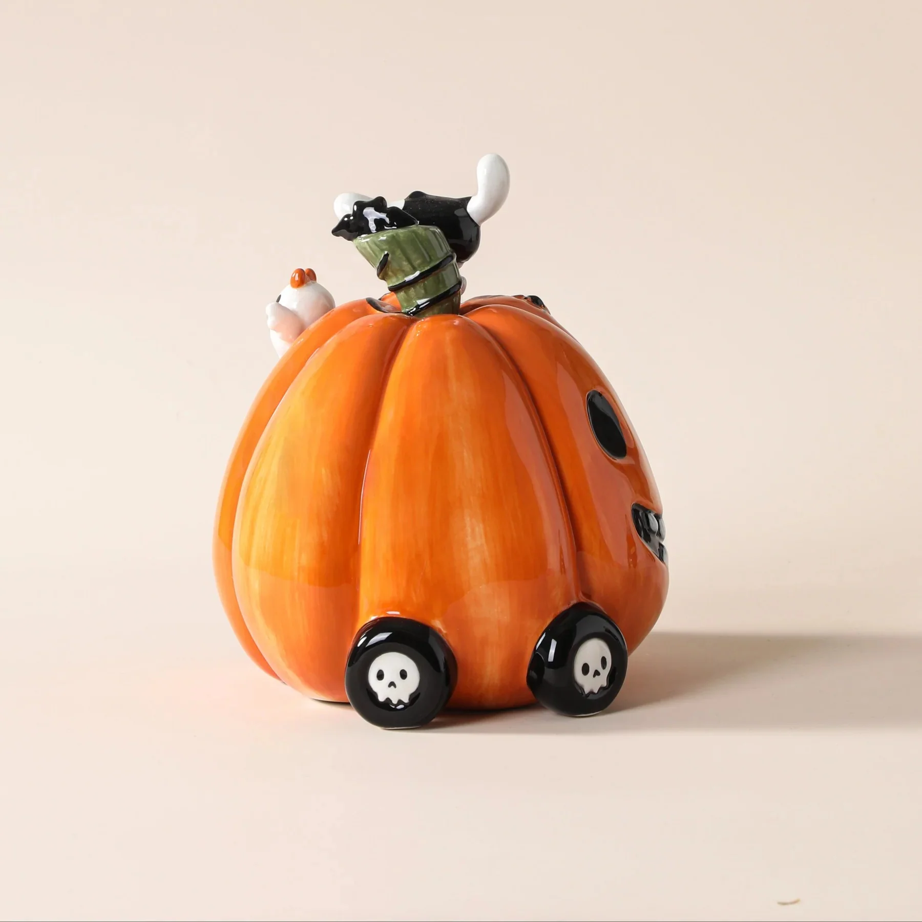 Hello Kitty and Friends Jack Mobile Ceramic Figurine - Image 4