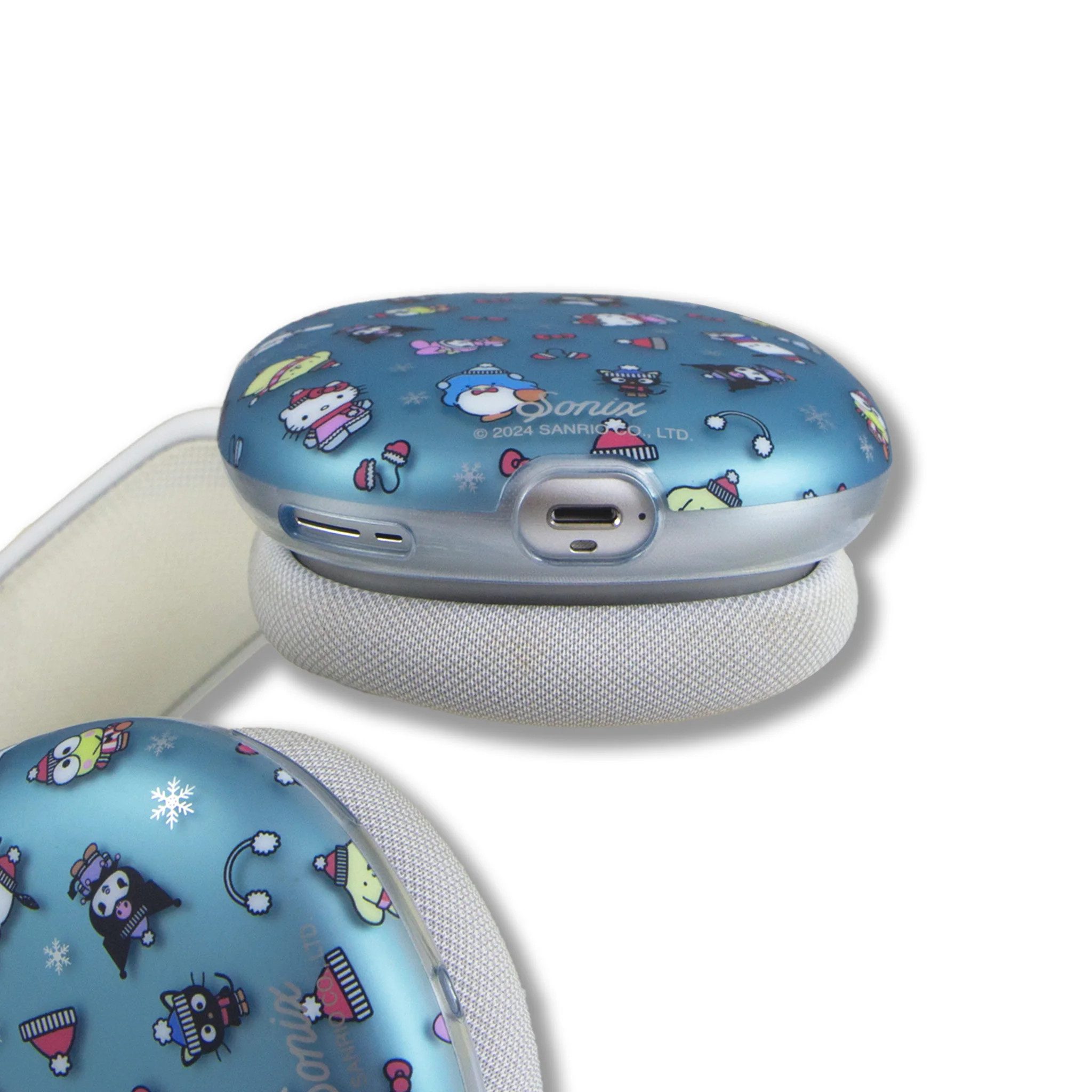 Hello Kitty and Friends x Sonix Aspen Vacay Airpods Max Cover - Image 7