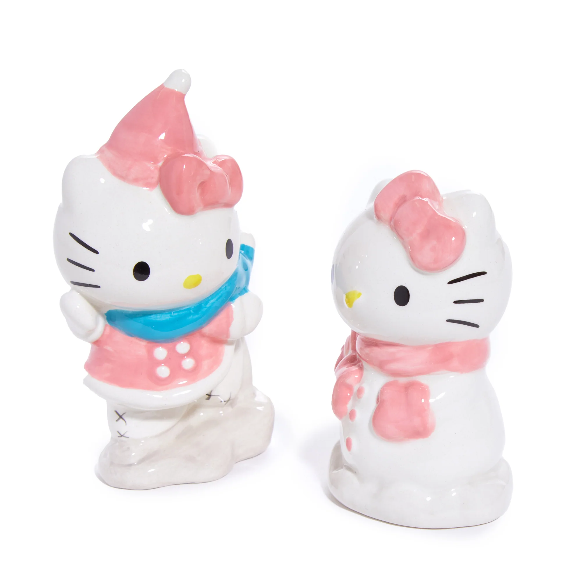 Hello Kitty Ceramic Holiday Salt & Pepper Set (Snow Play) - Image 4