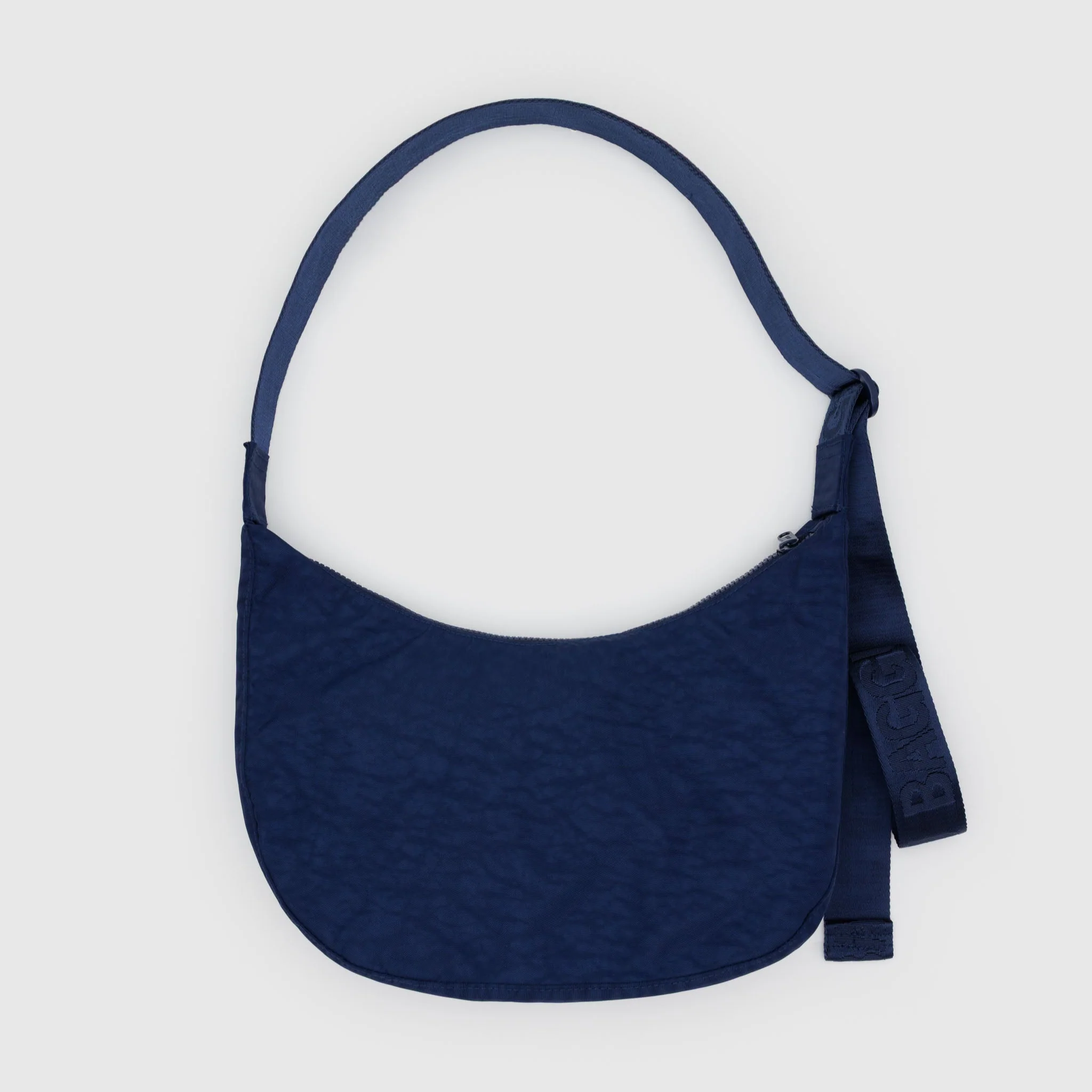 Hello Kitty x Baggu Embroidered Nylon Crescent Bag (Classic Apple) - Image 4