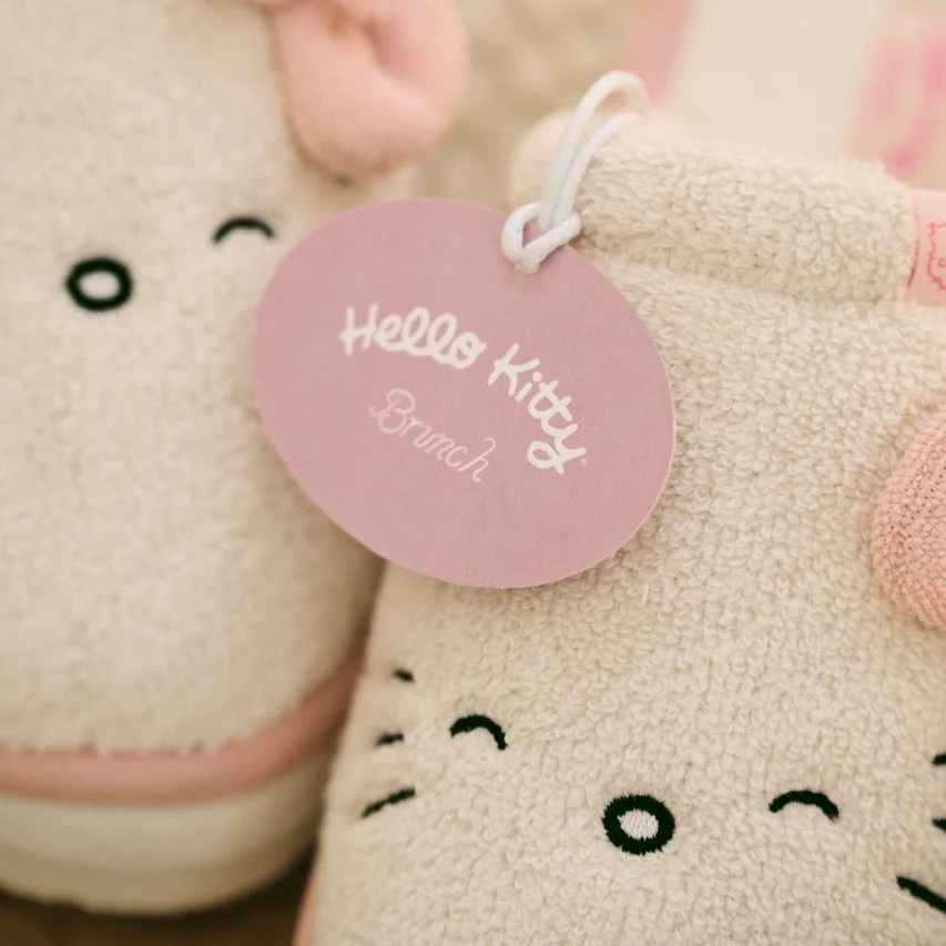 Hello Kitty x Brunch Puff XXL Slipper (Cream) - Image 2