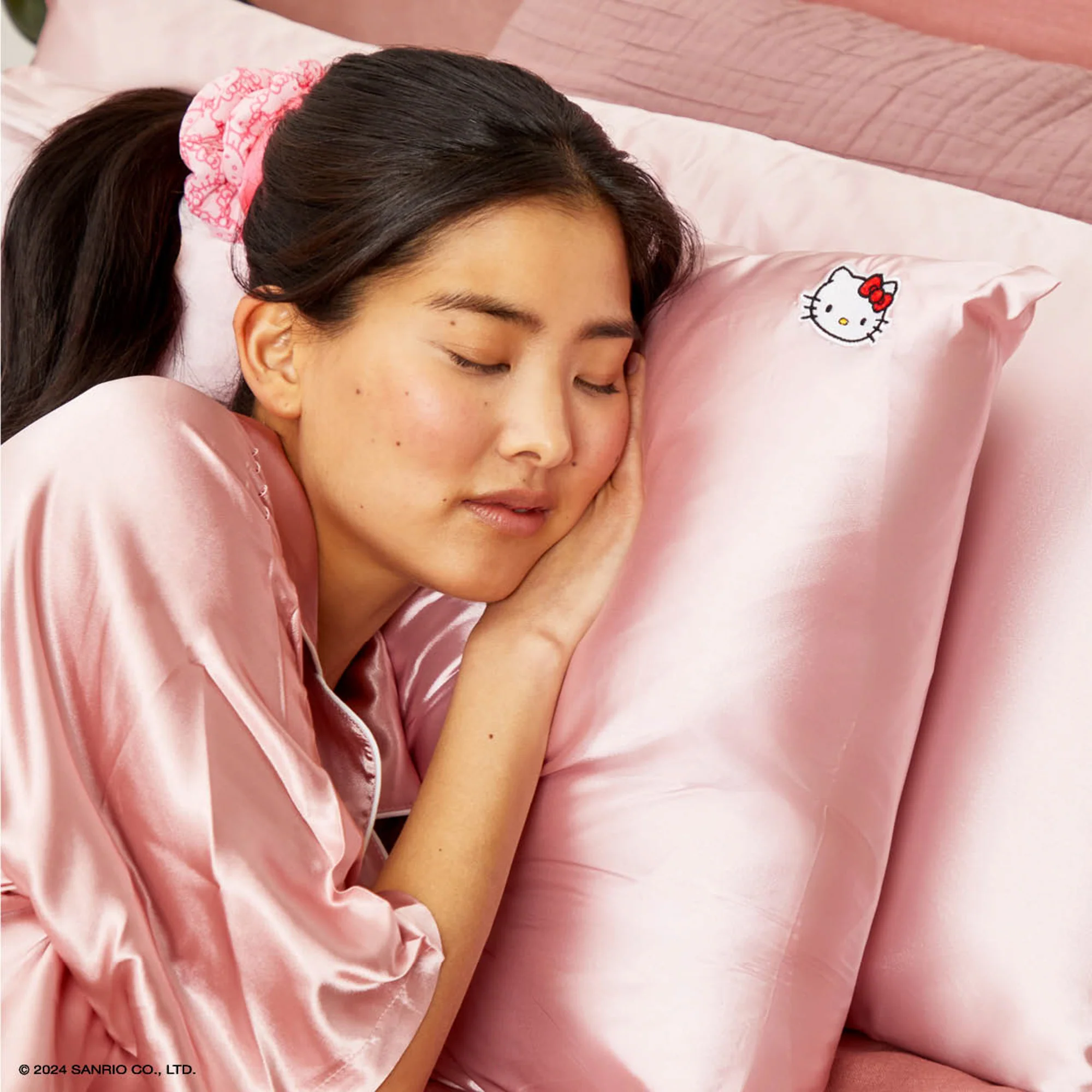 Hello Kitty x Kitsch Face Pillowcase (Solid Pink) - Image 4