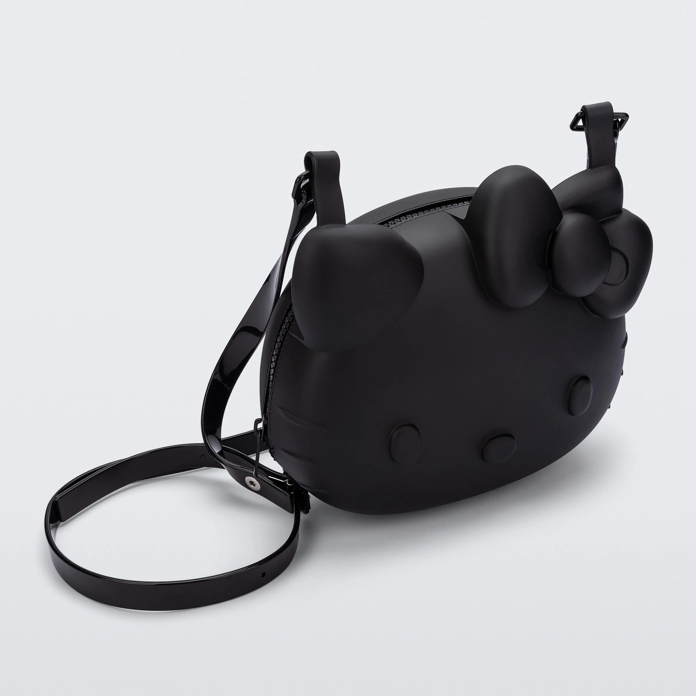 Hello Kitty x Melissa 3D Figural Shoulder Cute Bag (Black) - Image 2