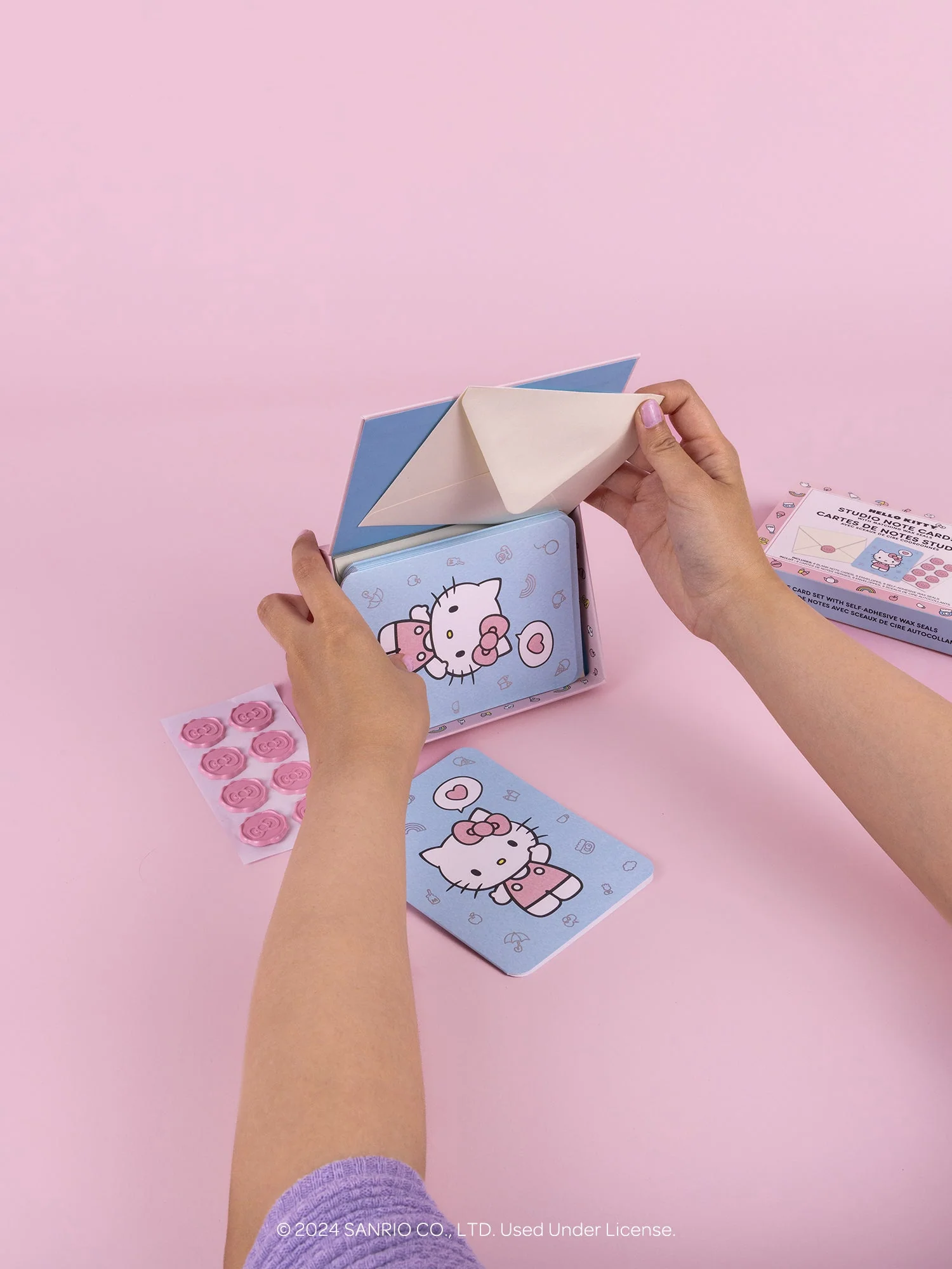 Hello Kitty x Studio Oh! Classic Pink 25-Pc Note Cards & Wax Seals Set - Image 3