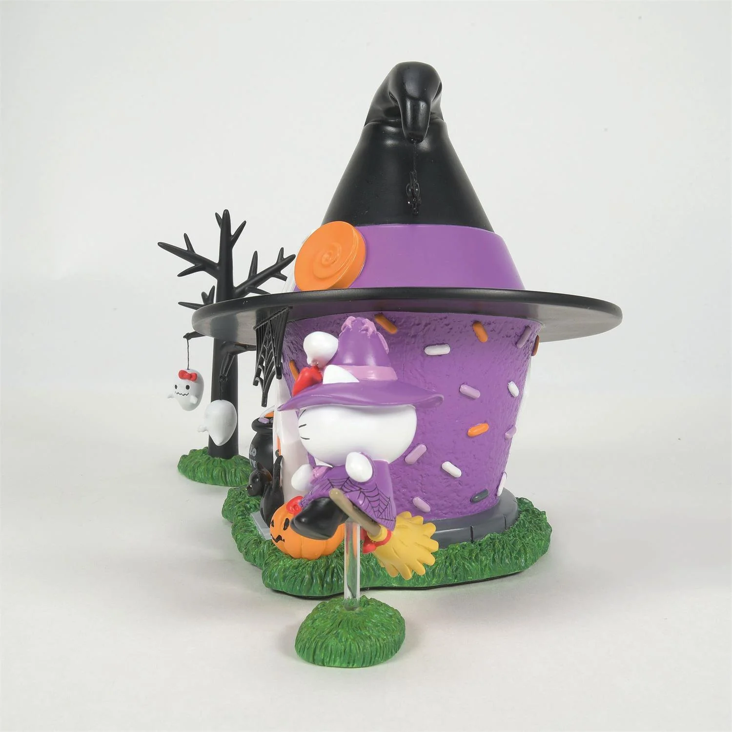 Hello Kitty's Halloween Witch Tower Figurine Set - Image 3
