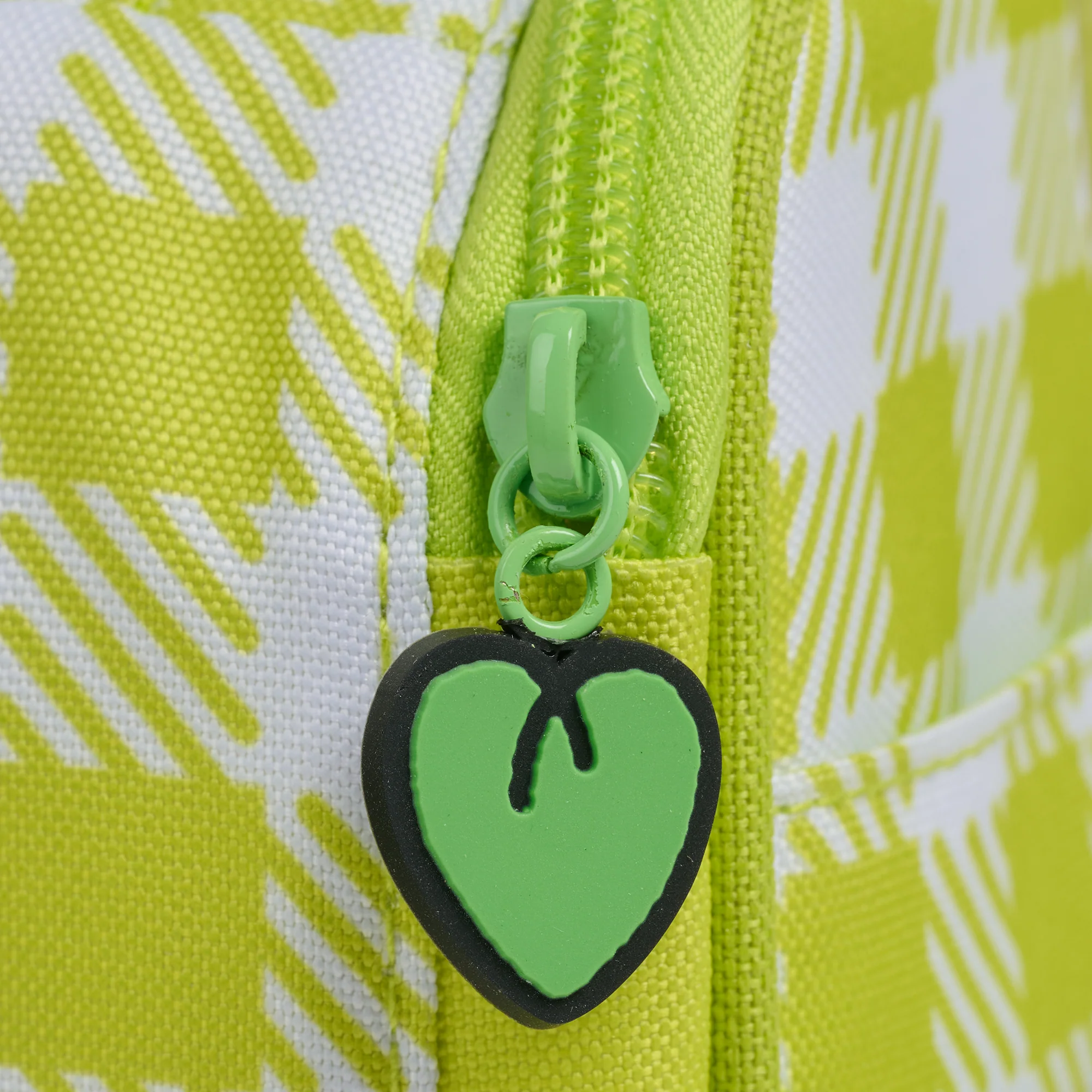 Keroppi x Igloo Slim Lunch Bag - Image 4
