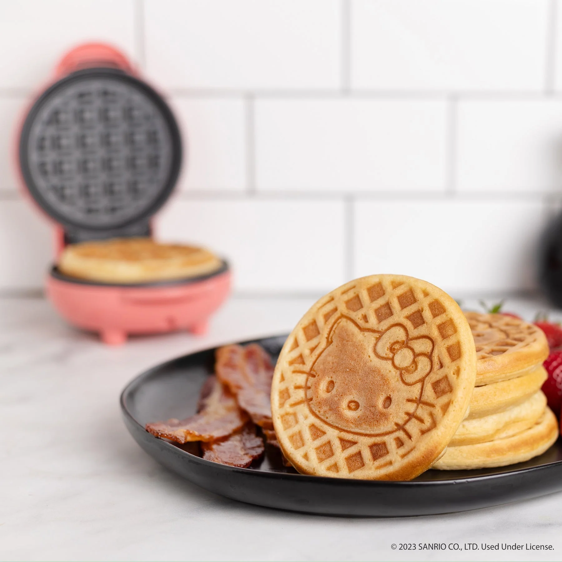 Hello Kitty Mini Waffle Maker - Image 2