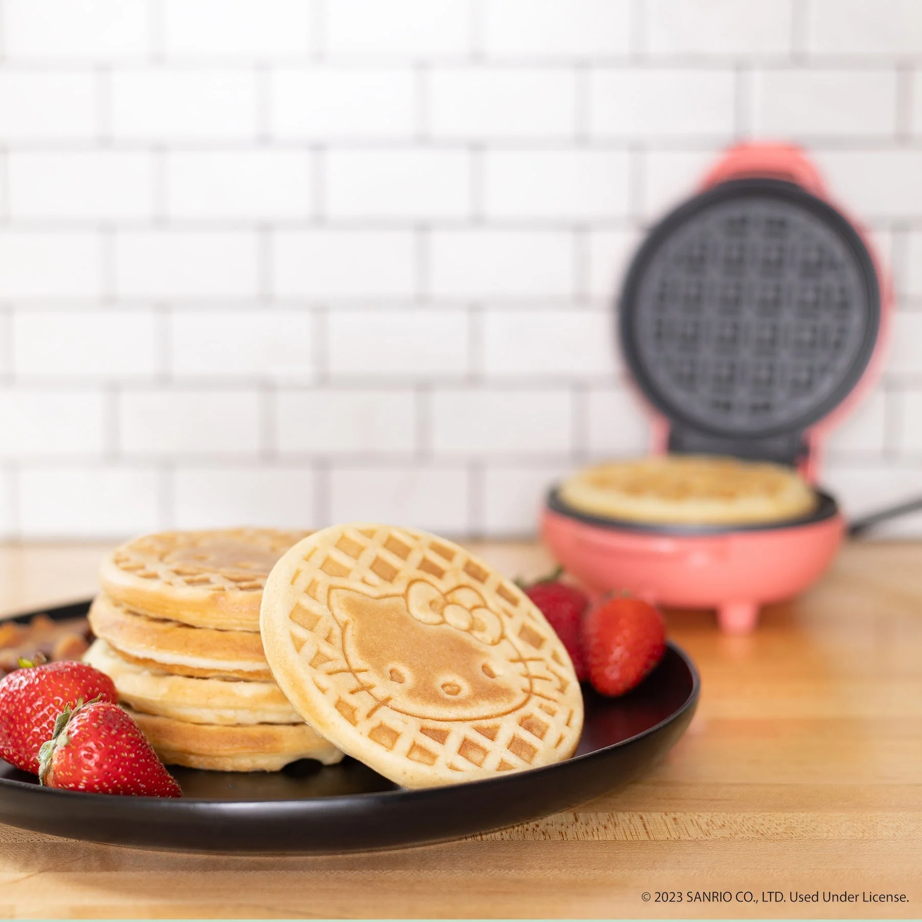 Hello Kitty Mini Waffle Maker - Image 5