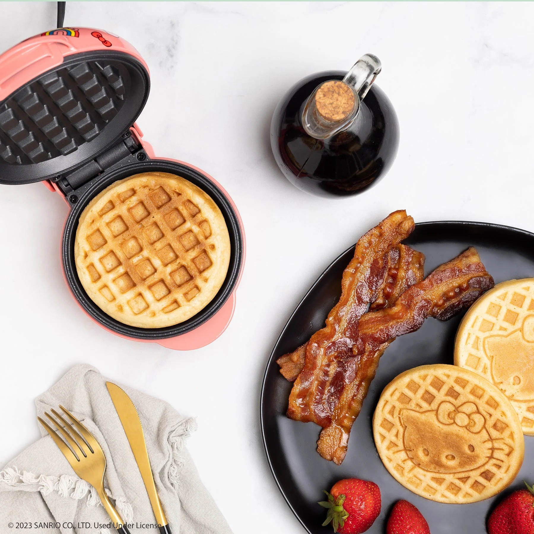 Hello Kitty Mini Waffle Maker - Image 6